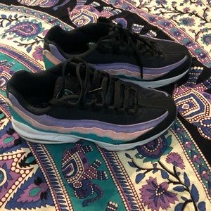 NIKE AIR MAX (BRAND NEW)